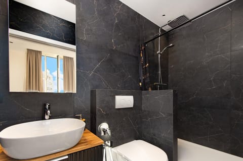 2P Central & Quiet in Cap d 'Ail Apartment in Cap-d'Ail