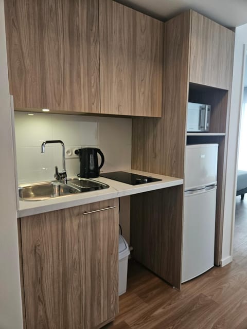 Kitchen or kitchenette, Breakfast