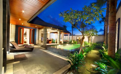 Patio, Balcony/Terrace, Garden view, Pool view