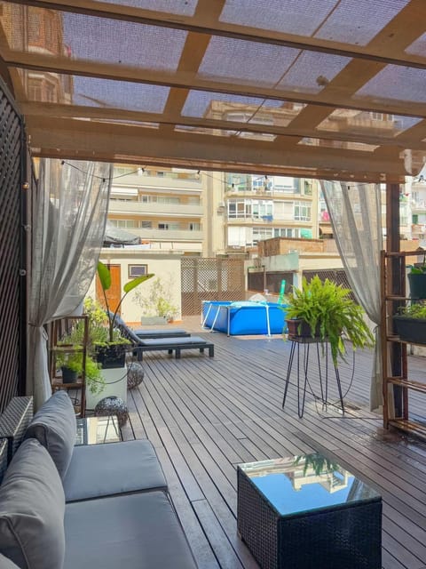 Patio, Balcony/Terrace, Pool view, Swimming pool, Swimming pool, sunbed