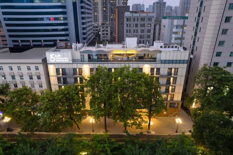 Property building, City view