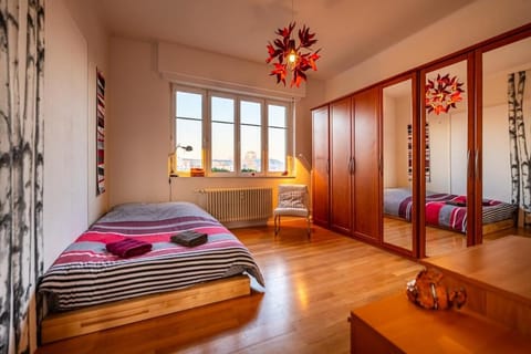 Bed, Photo of the whole room, Bedroom, wardrobe