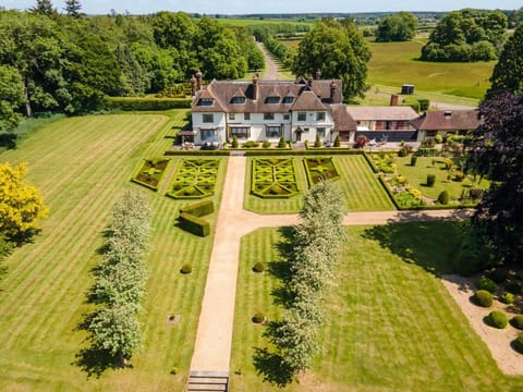 Property building, Natural landscape, Garden