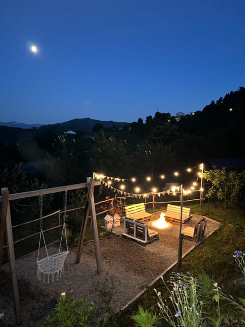 Property building, Natural landscape, BBQ facilities, Garden, Mountain view
