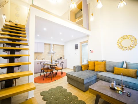 Living room, Seating area, Dining area