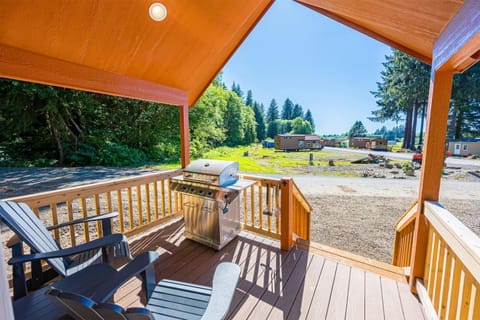 Rainforest Tiny Home Retreat Coastal Apartment in Forks