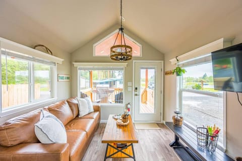 Rainforest Tiny Home Rustic Apartment in Forks