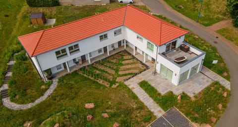 Haus AchtsamZeit Bed and Breakfast in Trier-Saarburg