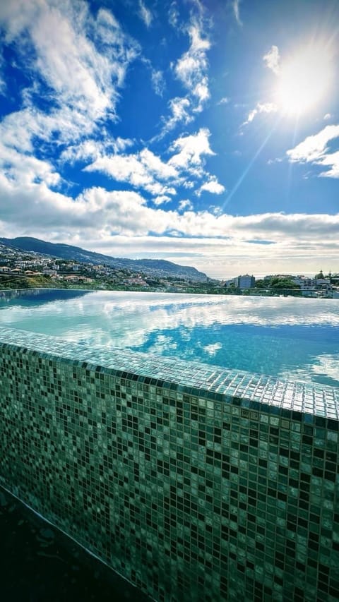 Balcony/Terrace, Pool view, Swimming pool