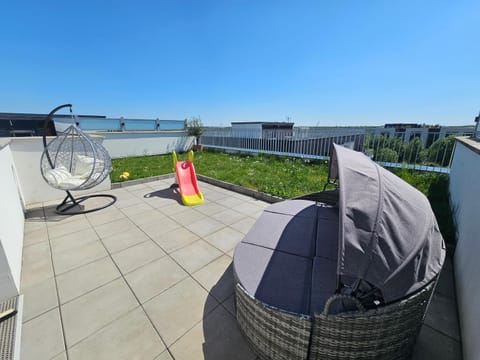 Garden, Balcony/Terrace, Seating area, Garden view