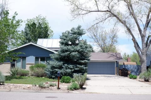 5 bedroom, 7 beds, 3 bath - Sleeps 12, Great for Families House in Boulder