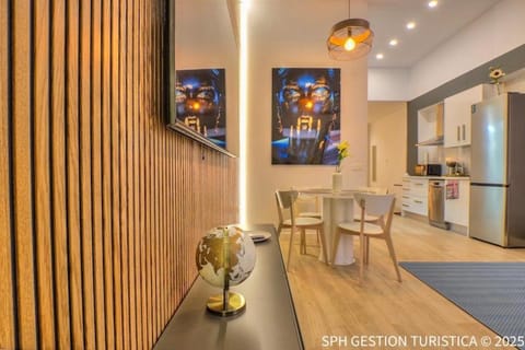 TV and multimedia, Dining area