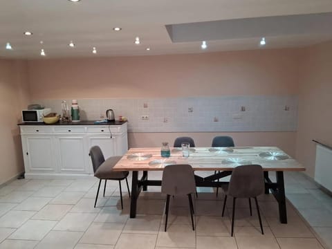 House near Forest 125 m² for 6 guests House in Saint-Gilles