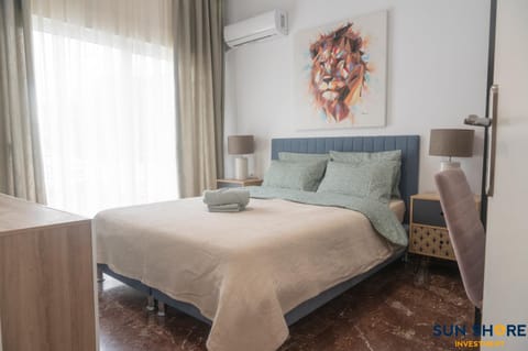 Bed, Photo of the whole room, Bedroom, air conditioner