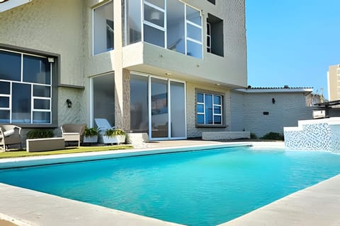 Balcony/Terrace, Swimming pool, Swimming pool