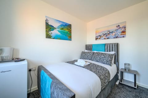 -RAGS- For your relaxed, Cosy Stay, Free Parking Vacation rental in Leeds