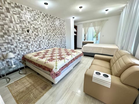 Casa espaçosa prox Centro Mini academia e 1 king size House in Miguel Pereira