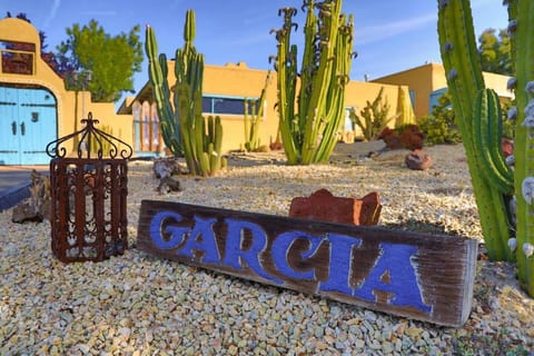 Garcia Hacienda Authentic Mexican Villa & Hot Tub House in Atascadero