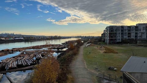 Spacious comfy stay Apartment in Richmond