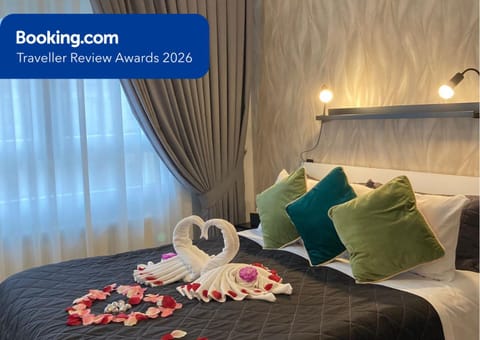 Bed, Decorative detail, Certificate/Award, towels