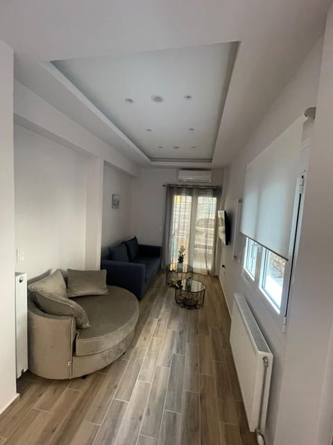 Mimoza Apartment in South Athens