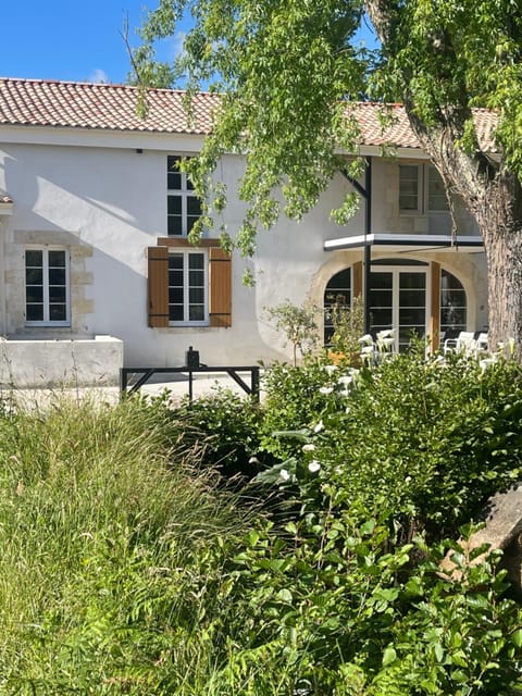 Day, Garden