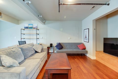 Sisters Retreat Upper Lower Apartment in Sisters