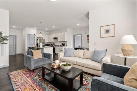 The Duke of Dublin 1st FloorADA Nature Views Apartment in Hilliard