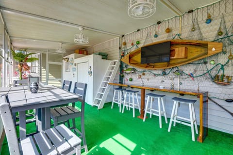 Less Than 1 Mi to Boat Ramp Canal-Front Retreat in Astor! House in Astor