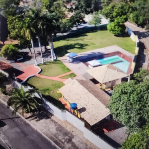 Property building, Day, Neighbourhood, Natural landscape, Bird's eye view, Garden, Garden view, Pool view, Street view, Swimming pool