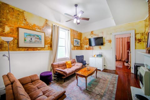 Communal lounge/ TV room, TV and multimedia, Living room, Seating area