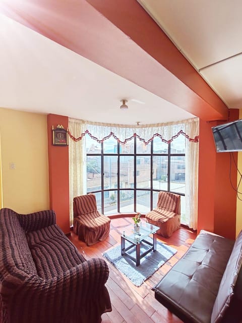 Communal lounge/ TV room, Living room
