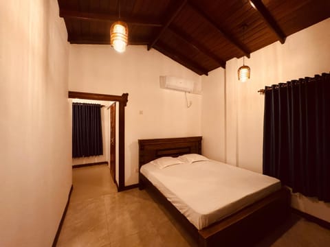 Bed, Bedroom, air conditioner
