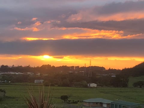 McCathie Hill Retreat Apartment in Auckland Region