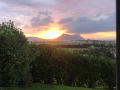McCathie Hill Retreat Apartment in Auckland Region