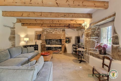 Kerguntuil House in Trégastel