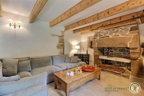 Kerguntuil House in Trégastel