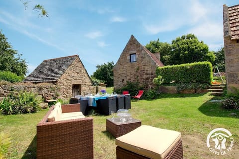 Kerguntuil House in Trégastel