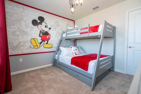 Luxury Private Pool & Themed Rooms Close to Disney 1282 House in Four Corners