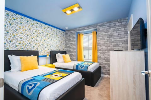 Luxury Private Pool & Themed Rooms Close to Disney 1282 House in Four Corners