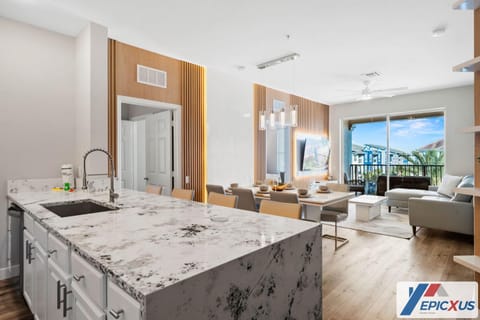 The Epic Cork Vista Cay Orlando Apartment in Highlands Reserve