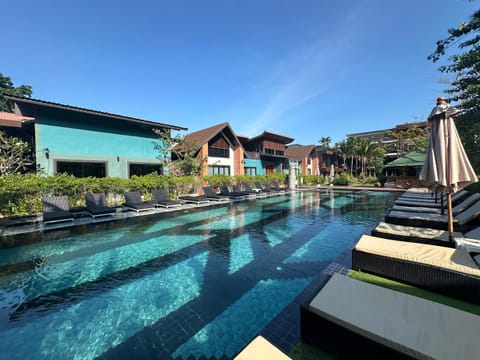 Pool view, Swimming pool