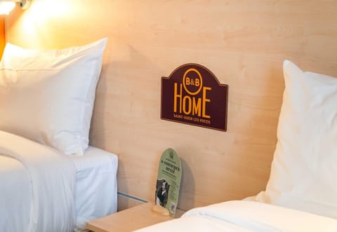 B&B HOME Paris Mairie de Saint-Ouen Apartment hotel in Saint-Denis, France