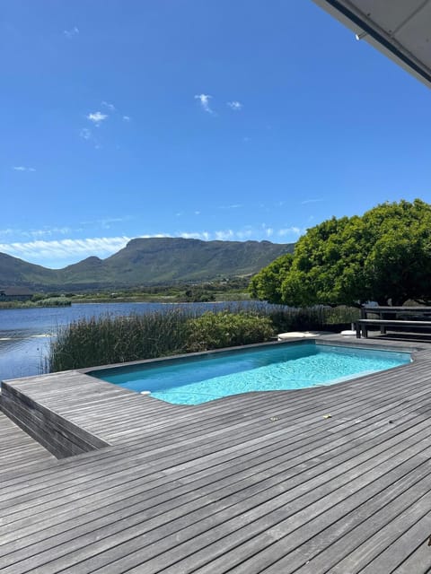 Casa du Lac House in Cape Town