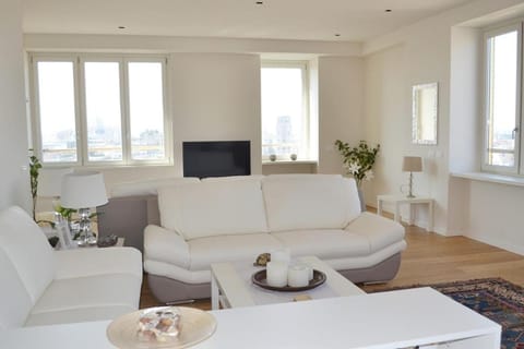 Mascagni Exclusive Apartment in Milan