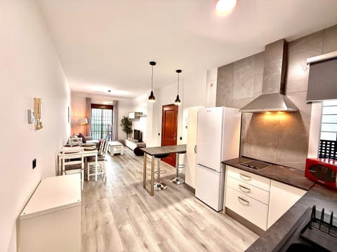Kitchen or kitchenette, Living room, Seating area, stove