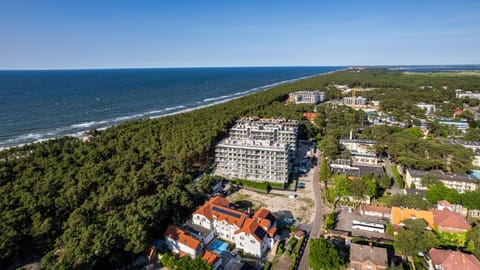 Property building, Day, Bird's eye view
