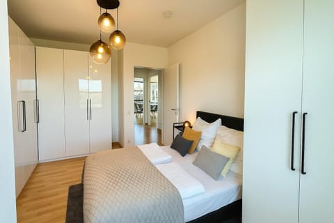 Bed, Bedroom, towels, wardrobe