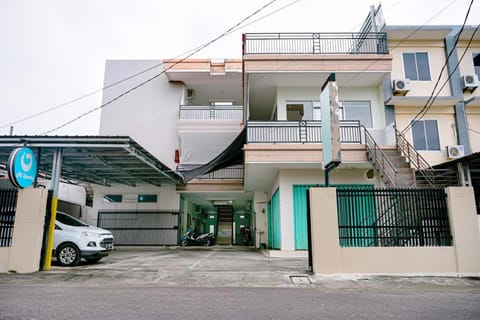 Property building, Street view