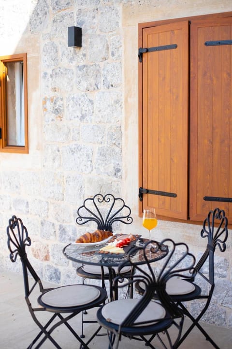 Luxury apartments White house Apartment in Split-Dalmatia County